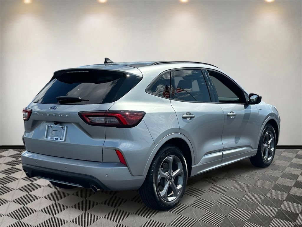 Certified 2024 Ford Escape ST-Line w/ Tech Pack #1 FWD image 4