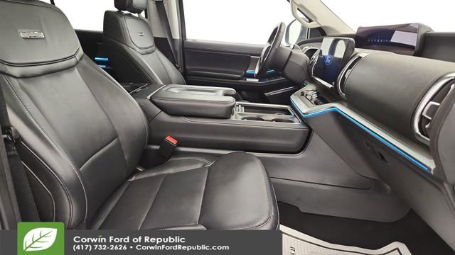 Certified 2025 Ford Expedition Max Platinum image 28