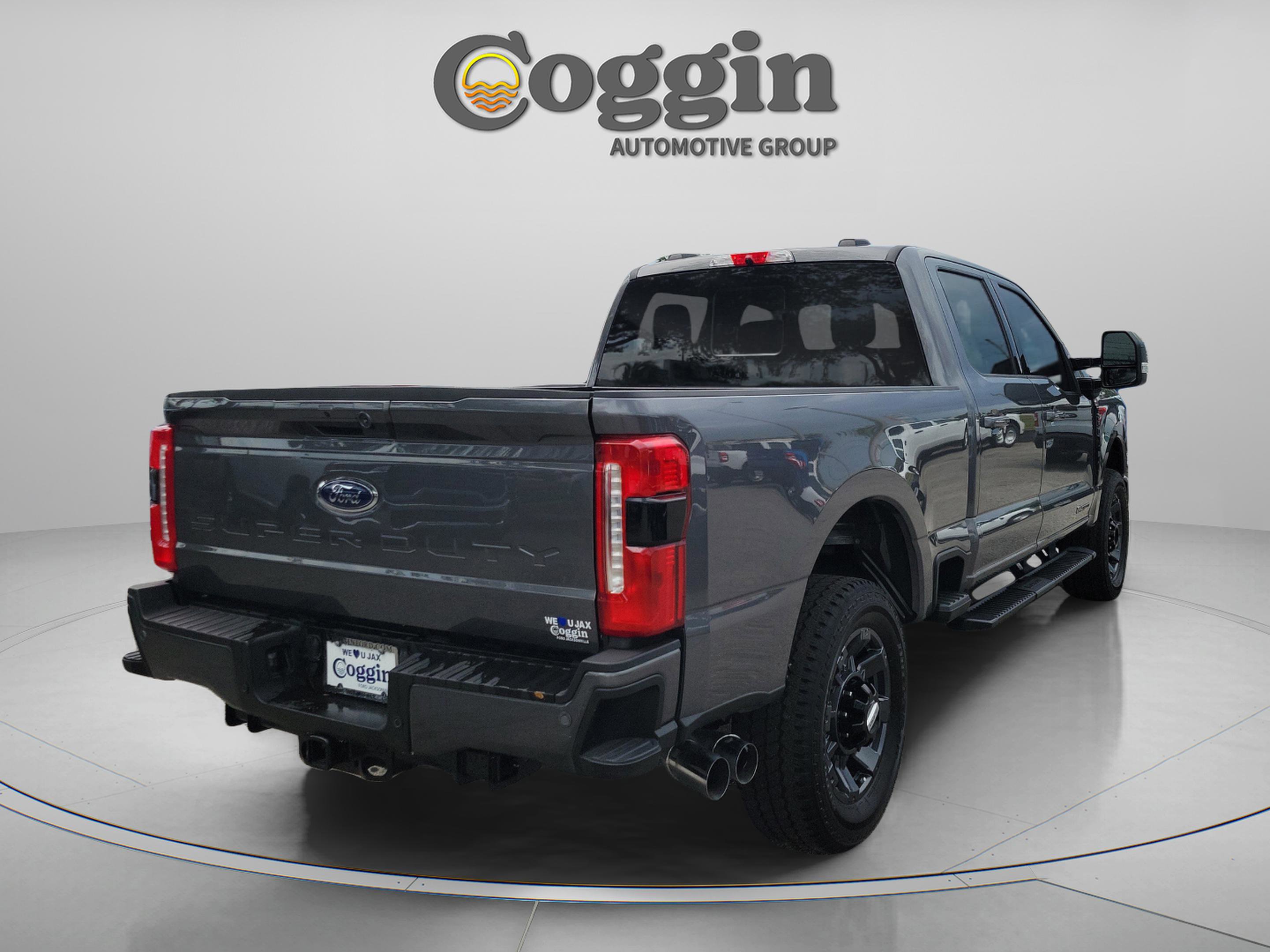Certified 2024 Ford F250 Lariat w/ Lariat Ultimate Package AWD/4WD image 3