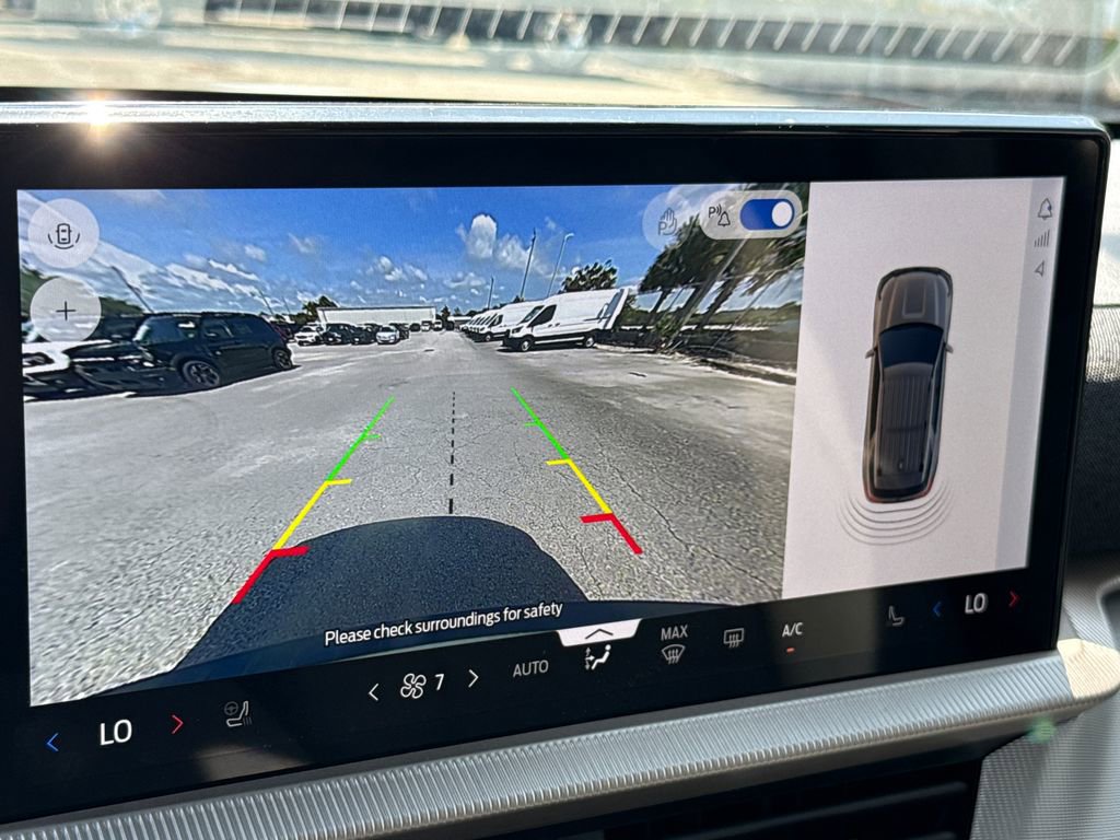 Certified 2025 Ford Explorer Active w/ Active Comfort Package image 21