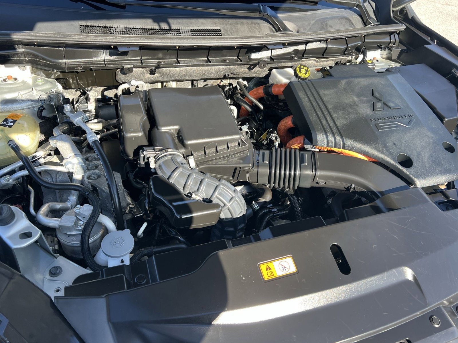 Used 2023 Mitsubishi Outlander SE image 28