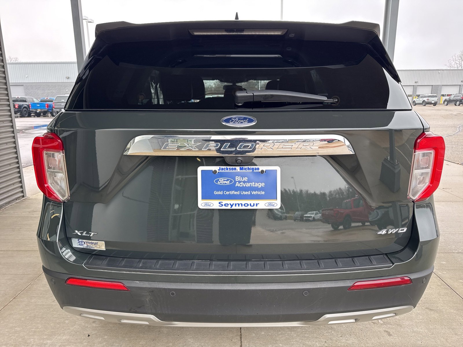 Certified 2023 Ford Explorer XLT w/ Equipment Group 202A image 5