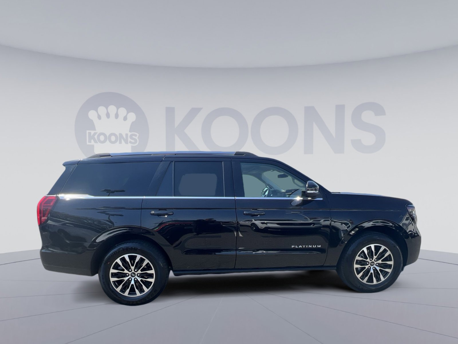 Certified 2025 Ford Expedition Platinum AWD/4WD image 12