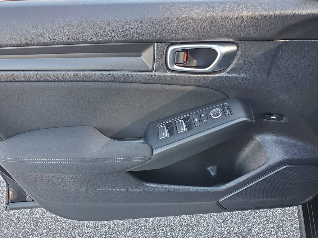 Used 2022 Honda Civic Sport image 11