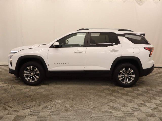 Used 2025 Chevrolet Equinox LT w/ Convenience Package II FWD image 4
