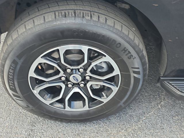 Certified 2024 Ford Expedition Max XLT image 9