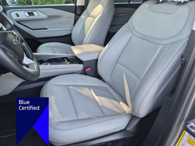 Certified 2025 Ford Explorer Active w/ Active Comfort Package RWD image 15