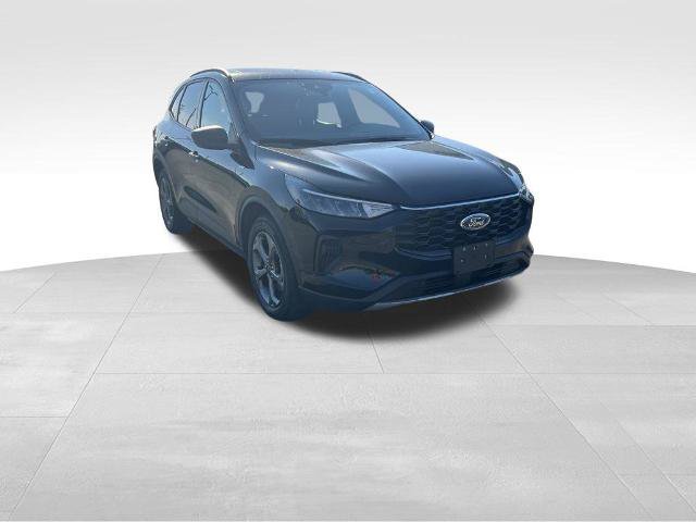 Certified 2025 Ford Escape ST-Line w/ Cold Weather Package AWD/4WD image 8