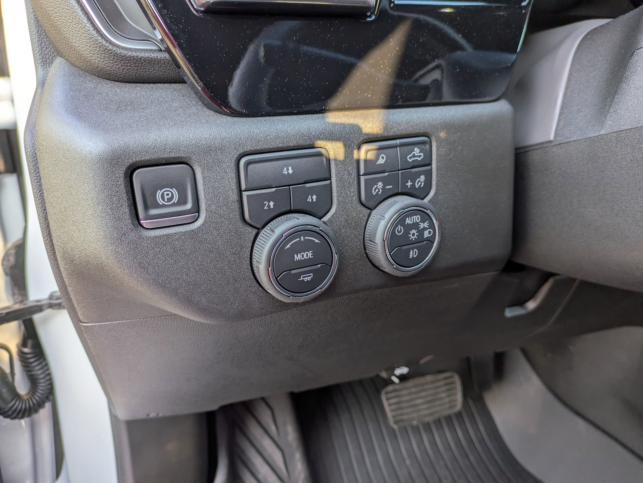 Used 2025 Chevrolet Silverado 2500 LT w/ All Star Edition image 18