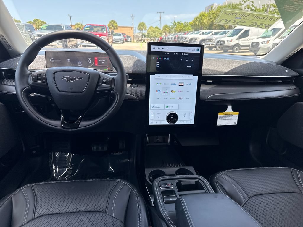 Certified 2025 Ford Mustang Mach-E Premium AWD/4WD image 6