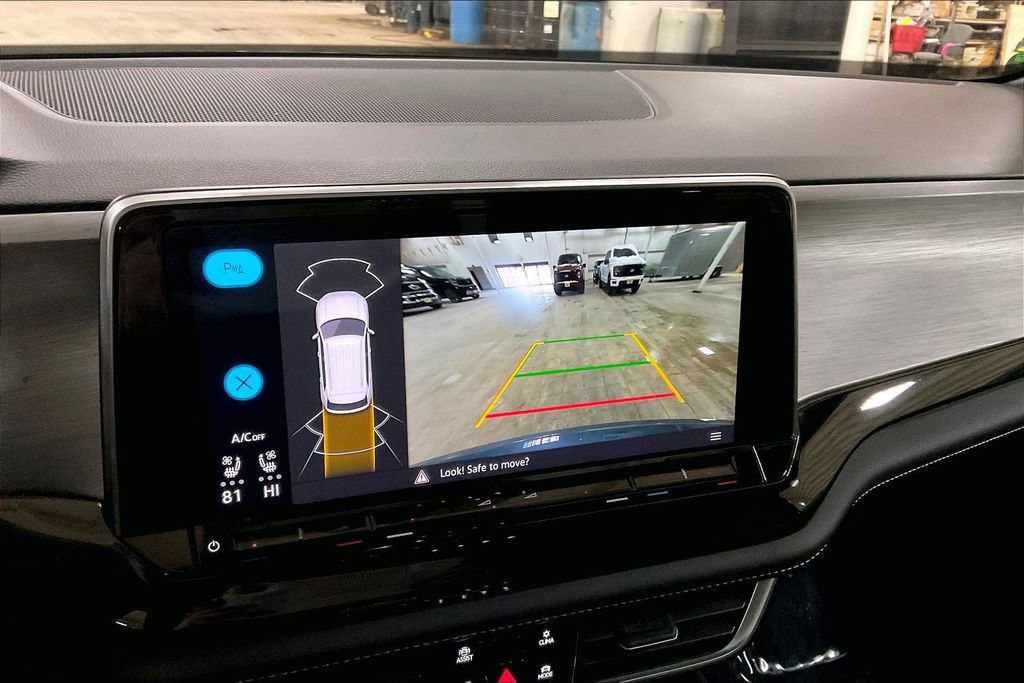 Used 2025 Volkswagen Atlas Cross Sport SE image 20