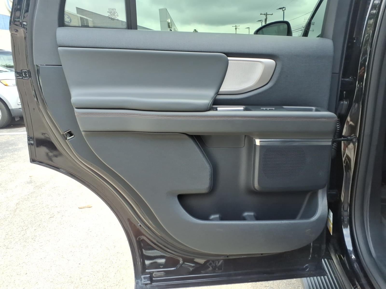 Certified 2025 Ford Expedition Active AWD/4WD image 13