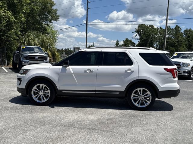 Certified 2018 Ford Explorer XLT w/ Equipment Group 202A FWD image 13