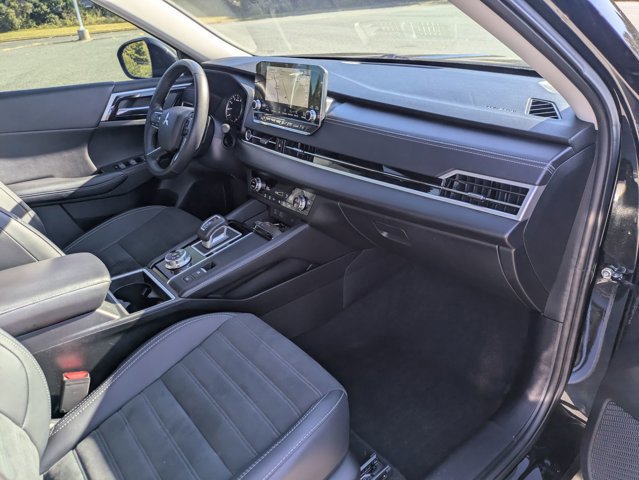 Used 2024 Mitsubishi Outlander SE Black Edition image 37