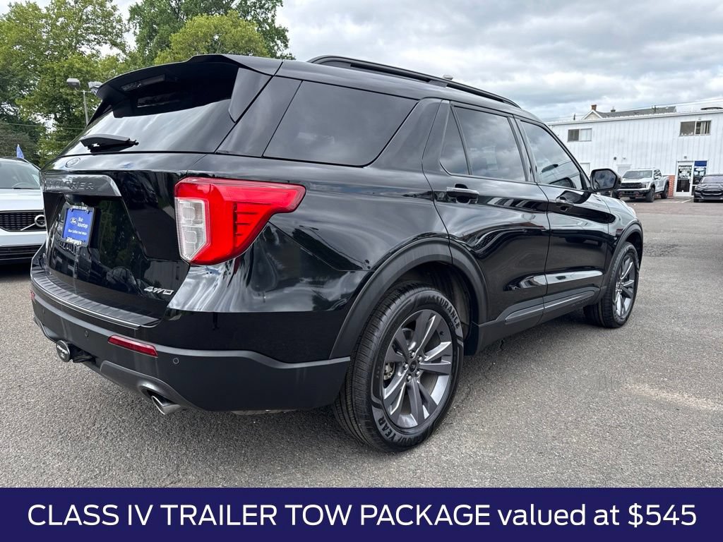 Certified 2023 Ford Explorer XLT w/ Equipment Group 202A AWD/4WD image 4