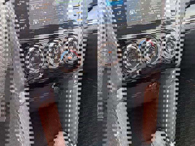 Used 2018 Subaru Forester 2.0XT Touring AWD/4WD image 24