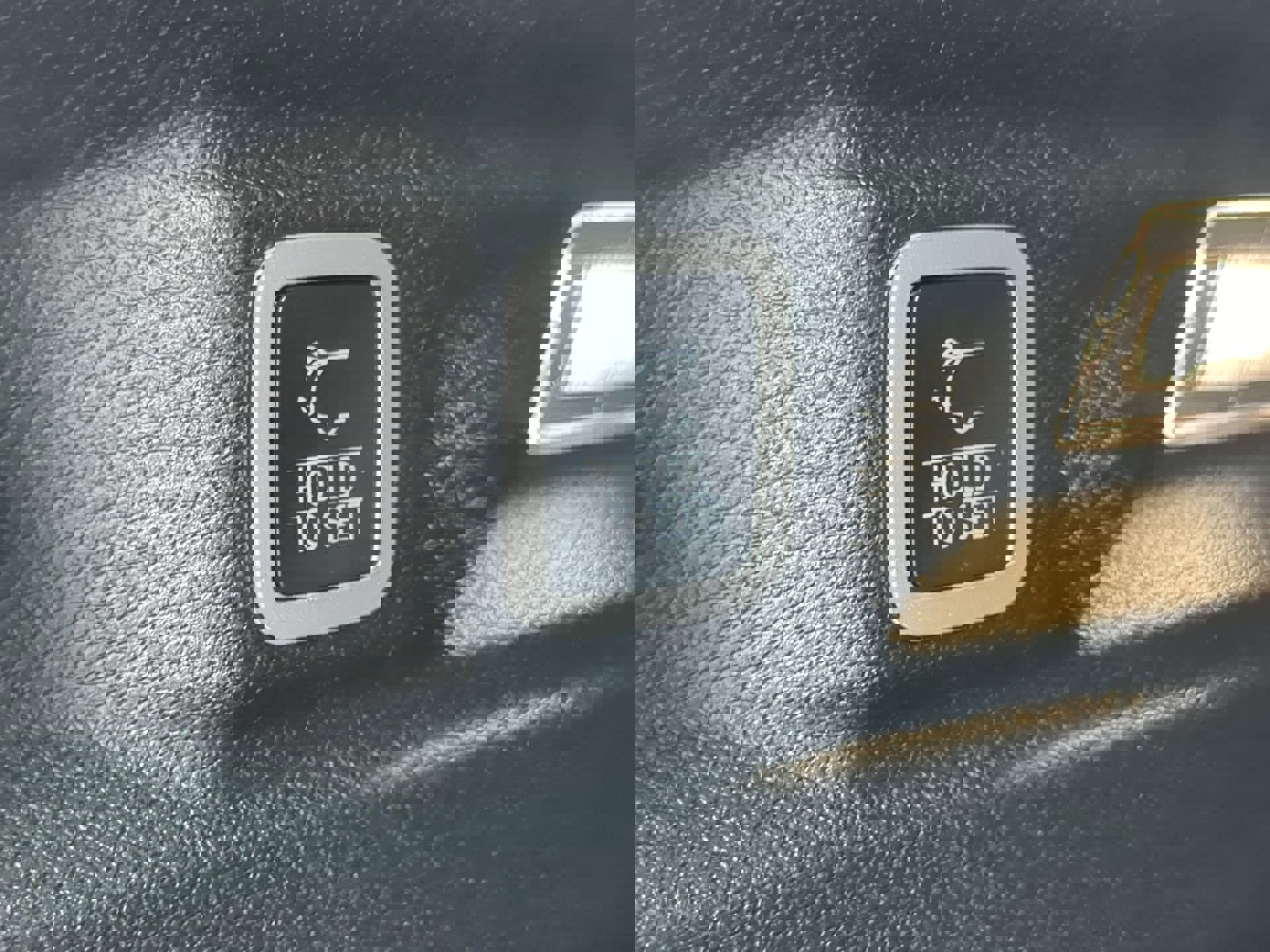 Used 2025 Jeep Grand Cherokee L Altitude image 39