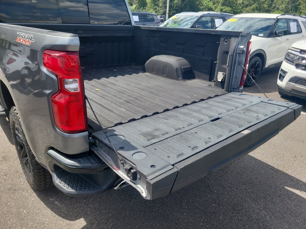 Used 2021 Chevrolet Silverado 1500 LT Trail Boss w/ Convenience Package II AWD/4WD image 8