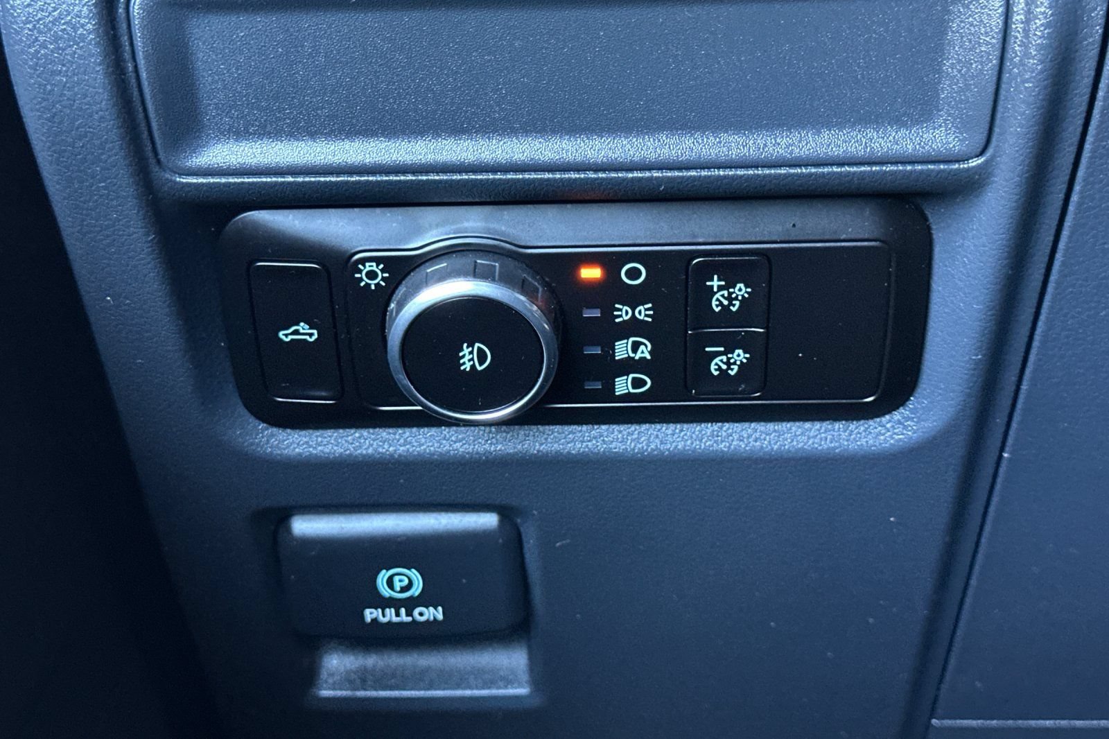 Certified 2024 Ford F150 STX RWD image 37