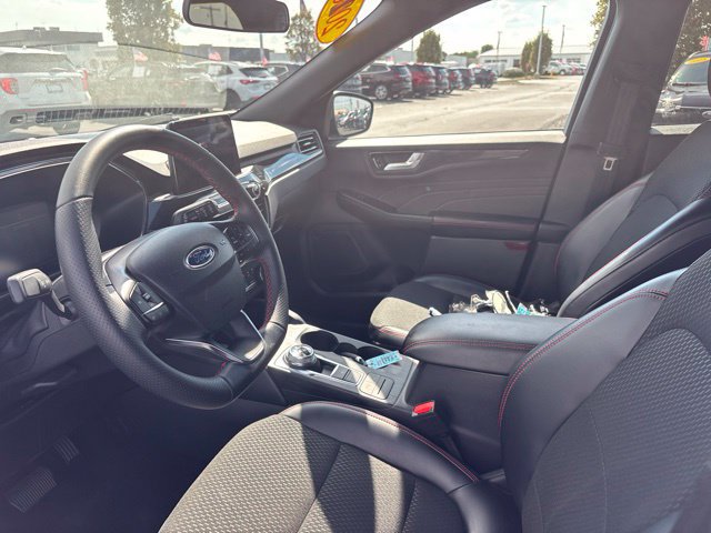 Certified 2026 Ford Escape ST-Line AWD/4WD image 17