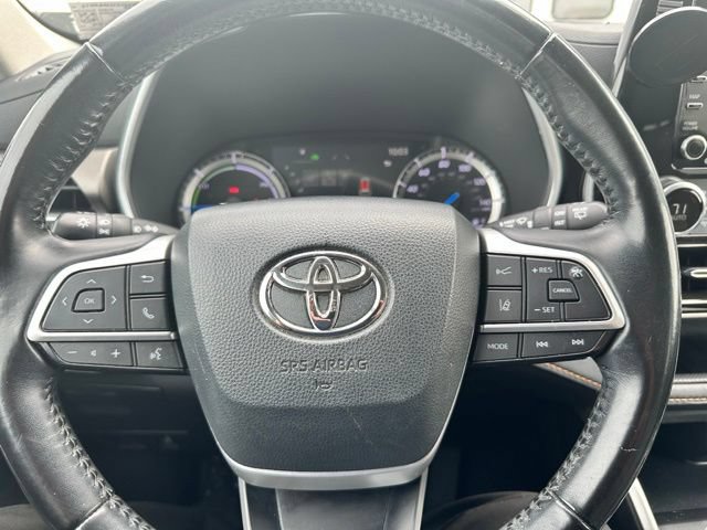 Used 2022 Toyota Highlander Bronze Edition AWD/4WD image 34