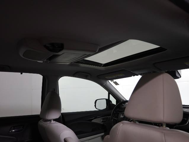 Used 2021 Honda Pilot Touring image 26