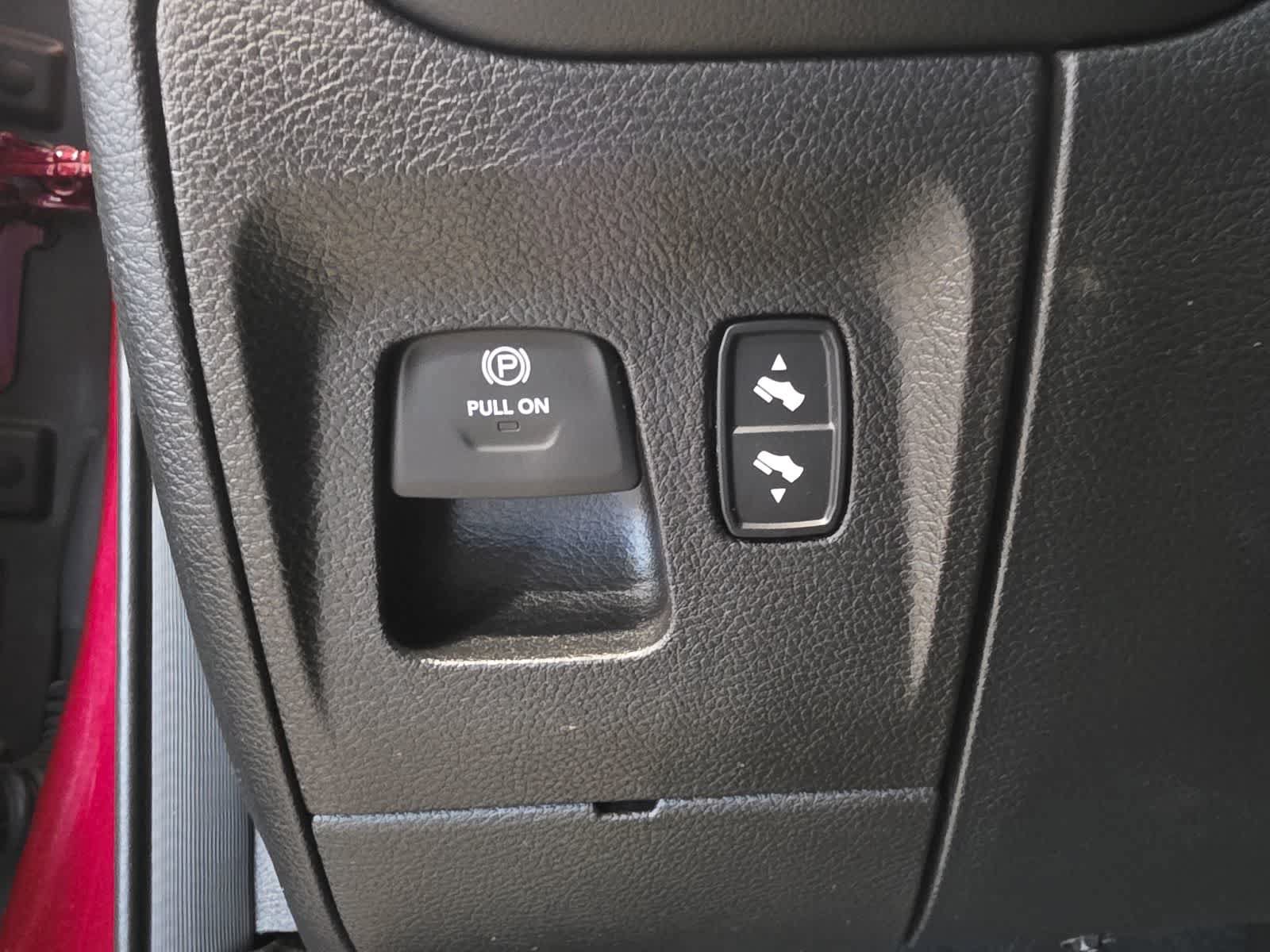 Used 2020 RAM 1500 Limited w/ Body-Colour Bumper Group AWD/4WD image 23