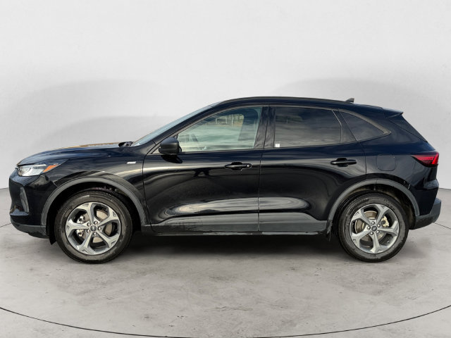 Certified 2026 Ford Escape ST-Line w/ Tech Pack #1 AWD/4WD image 8