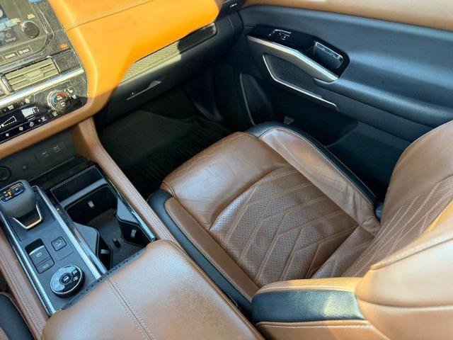 Used 2022 Nissan Pathfinder Platinum w/ Cargo Package image 21