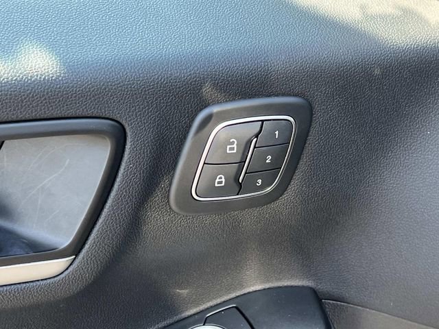 Certified 2022 Ford Escape SEL w/ Technology Package AWD/4WD image 19