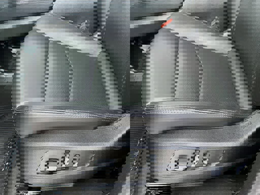 Used 2023 Cadillac XT5 Premium Luxury image 56