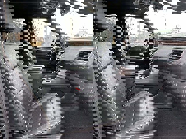 Used 2024 Chevrolet Tahoe Premier image 26