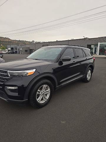 Certified 2023 Ford Explorer XLT w/ Equipment Group 202A AWD/4WD image 7