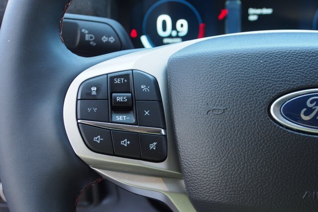 Certified 2025 Ford Explorer Active w/ Active Comfort Package RWD image 26