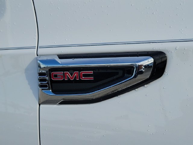 Used 2025 GMC Yukon XL Elevation RWD image 14