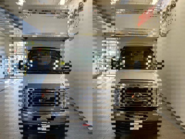 Certified 2023 Ford E-450 and Econoline 450 Super Duty w/ Power Windows & Locks Group image 3