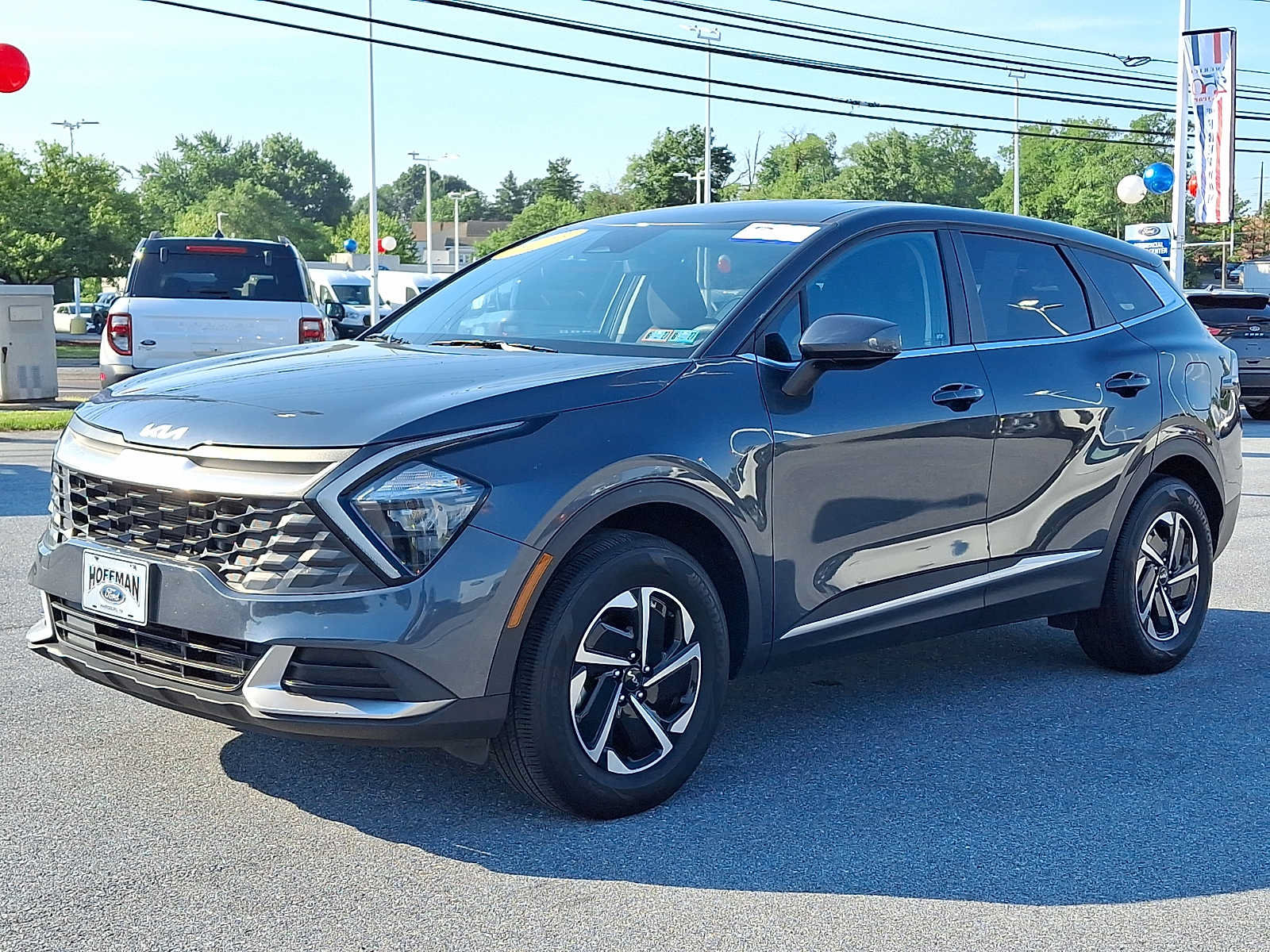 Used 2023 Kia Sportage LX AWD/4WD image 3