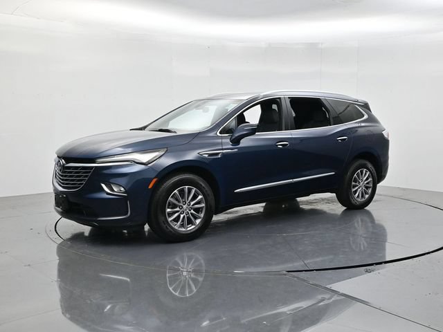 Used 2023 Buick Enclave Essence AWD/4WD image 5