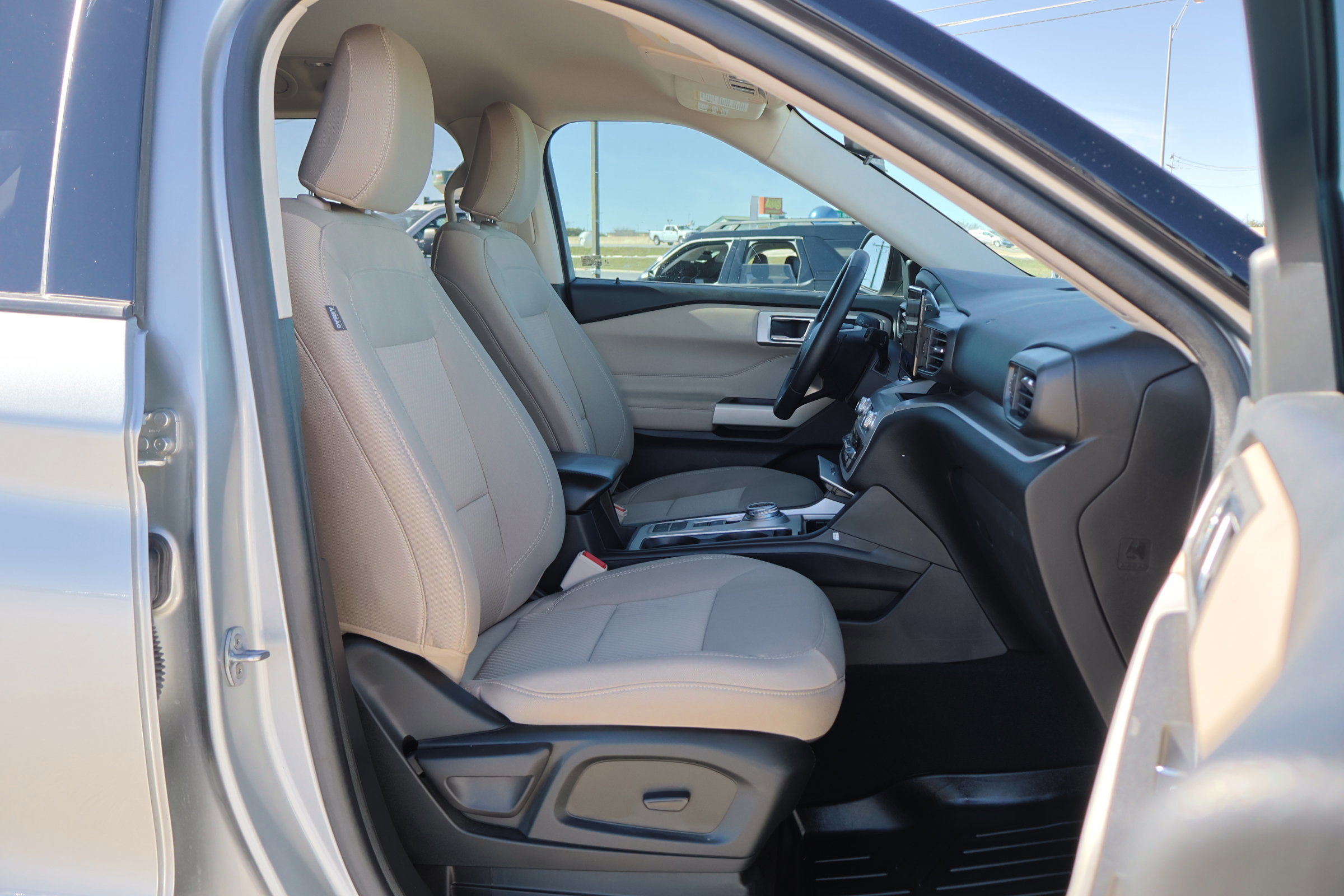 Certified 2023 Ford Explorer XLT image 51