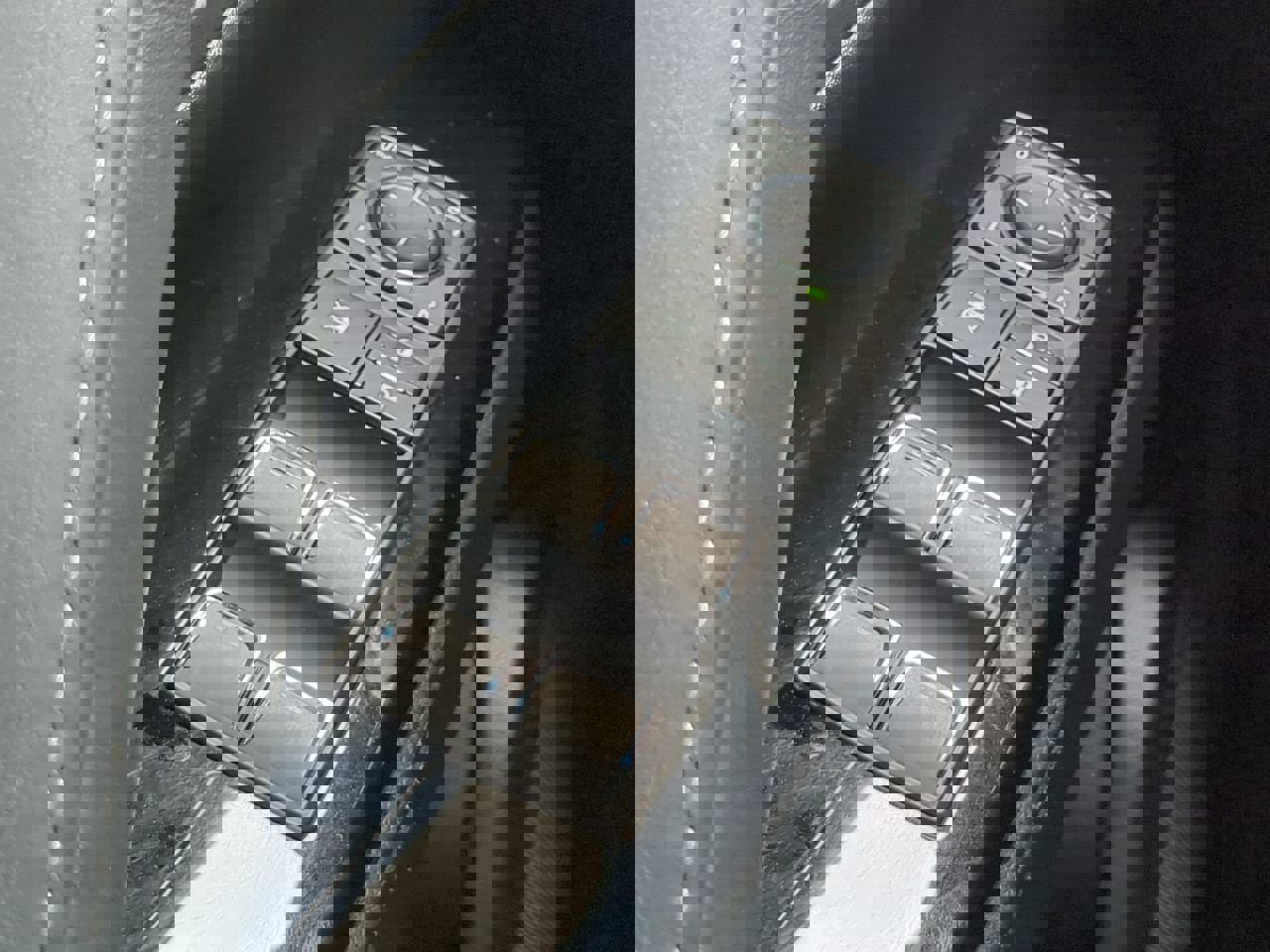 Used 2020 Lexus LX 570 4WD w/ 3rd Row & Luxury Pkg image 23