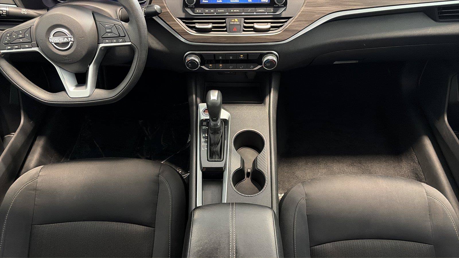 Used 2025 Nissan Altima 2.5 SV FWD image 23
