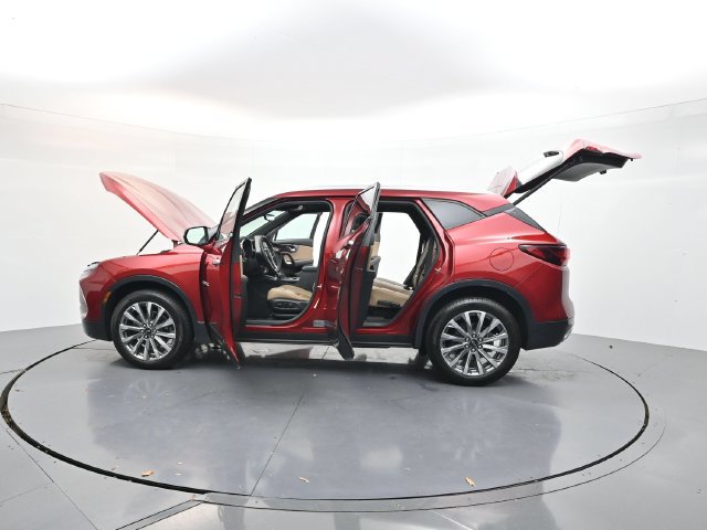 Used 2024 Chevrolet Blazer Premier w/ Driver Confidence II Package FWD image 30