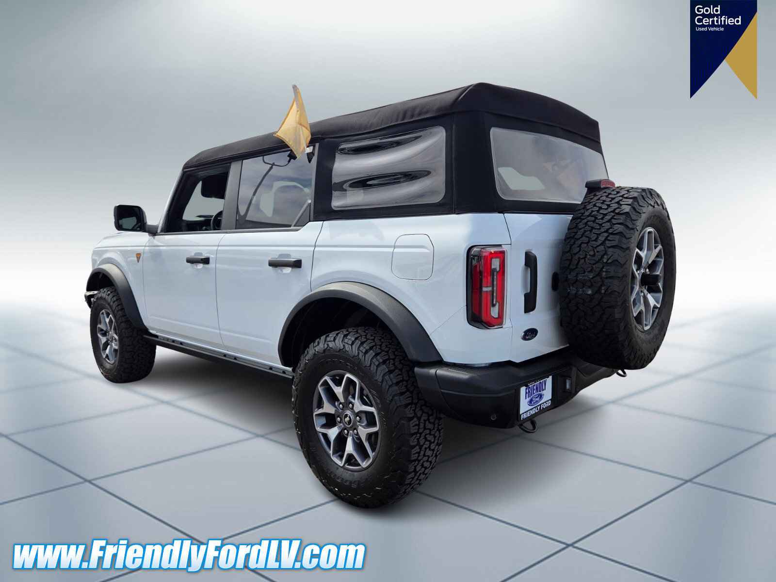 Certified 2024 Ford Bronco Badlands image 3
