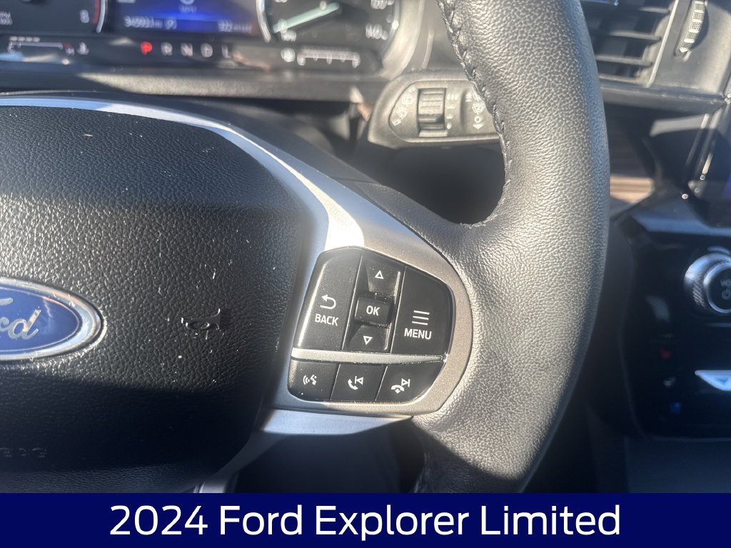 Certified 2024 Ford Explorer Limited w/ Limited Technology Package AWD/4WD image 18