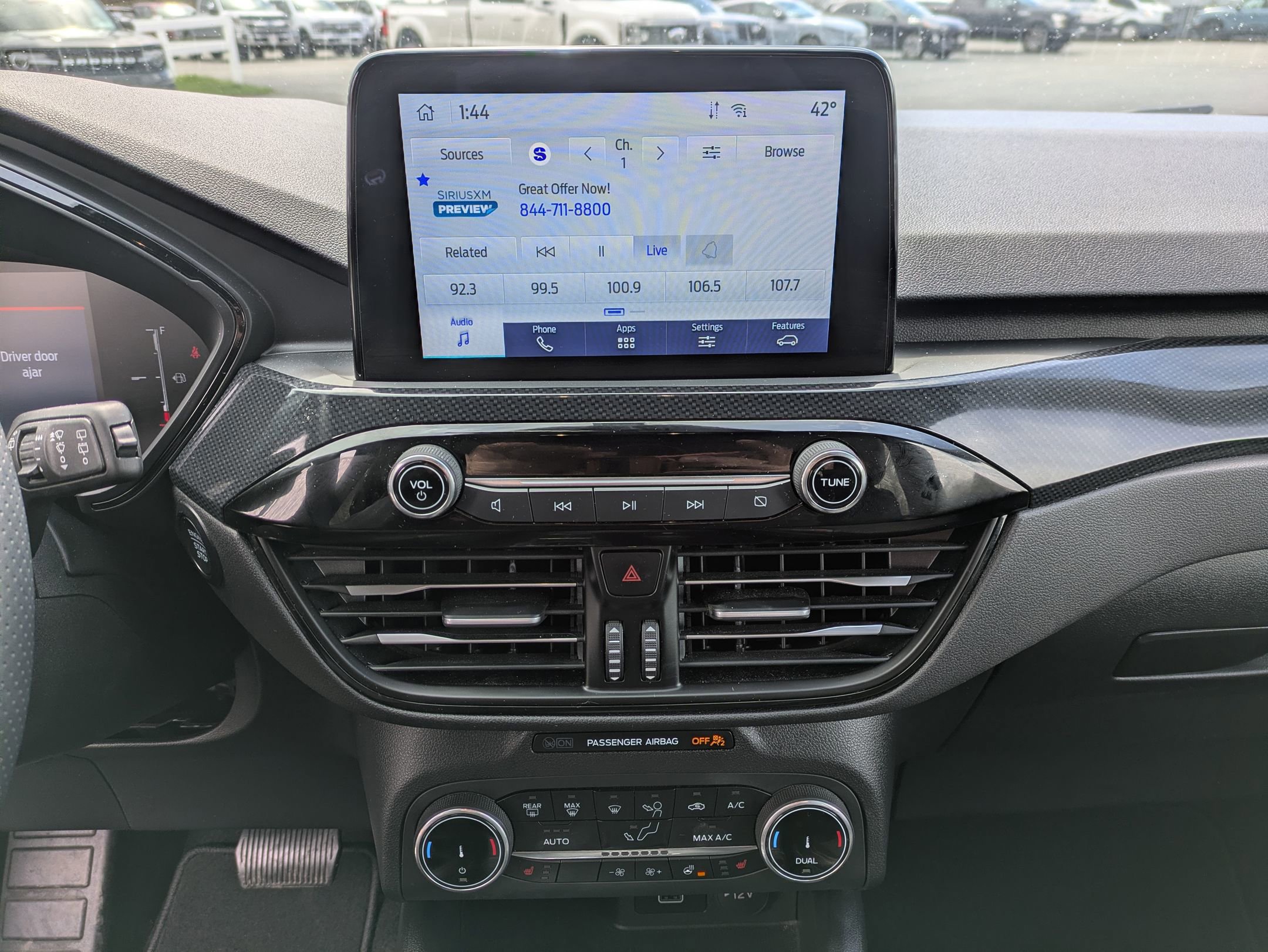 Certified 2025 Ford Escape ST-Line Select AWD/4WD image 11
