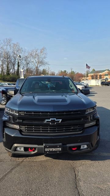 Used 2020 Chevrolet Silverado 1500 LT Trail Boss w/ Convenience Package image 3