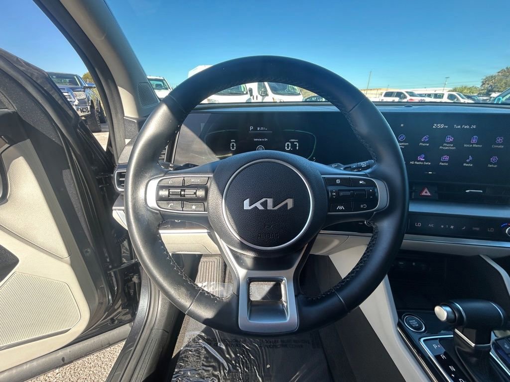 Used 2024 Kia Sportage EX image 15