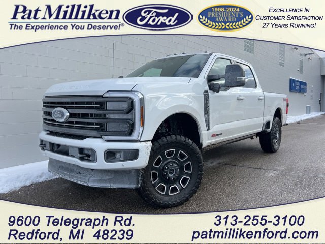 Certified 2025 Ford F350 Platinum w/ FX4 Off-Road Package image 5