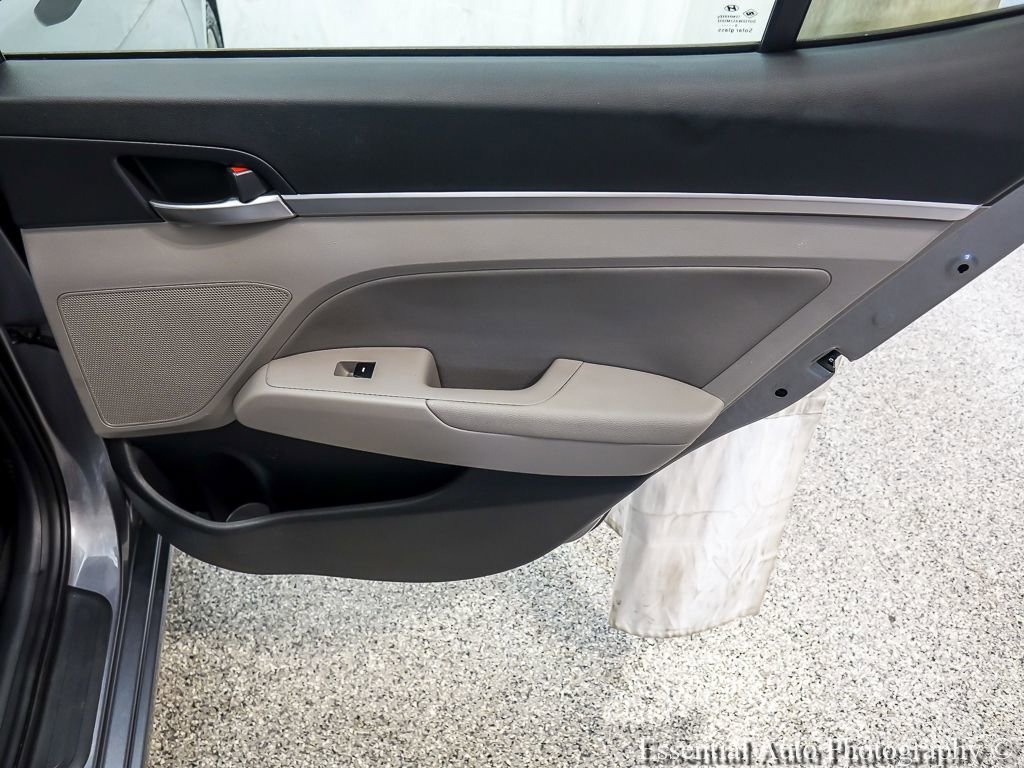 Used 2020 Hyundai Elantra SEL FWD image 22