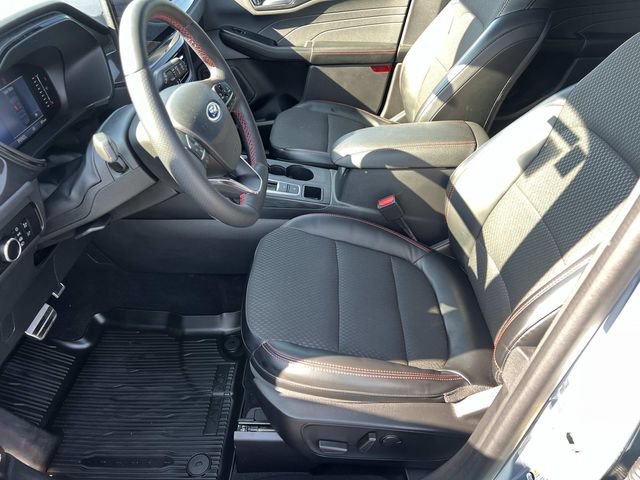 Certified 2024 Ford Escape ST-Line w/ Tech Pack #1 AWD/4WD image 16